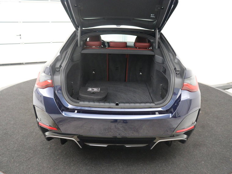 Vehicle Image 26