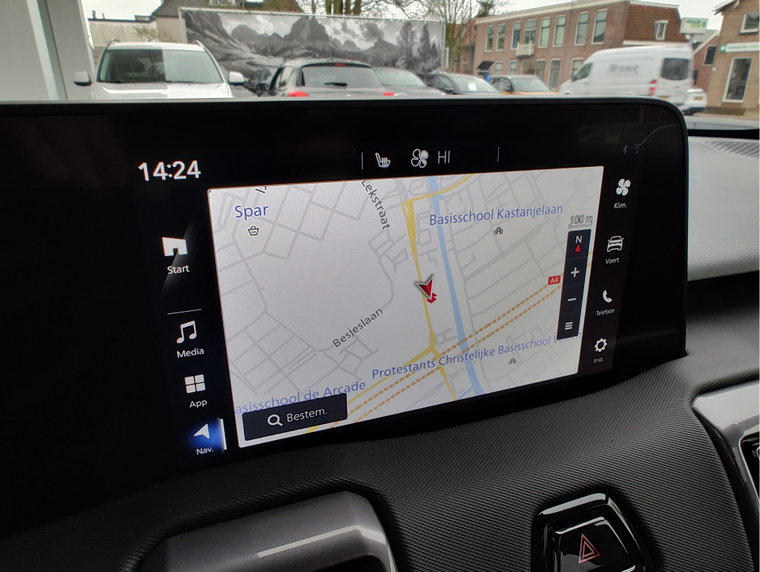 Vehicle Image 16