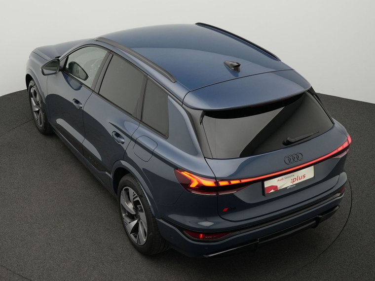 Vehicle Image 41