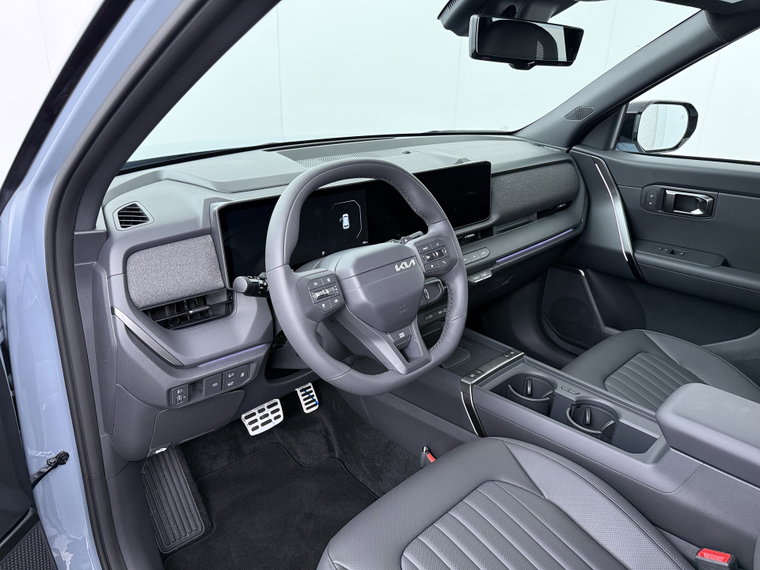 Vehicle Image 17
