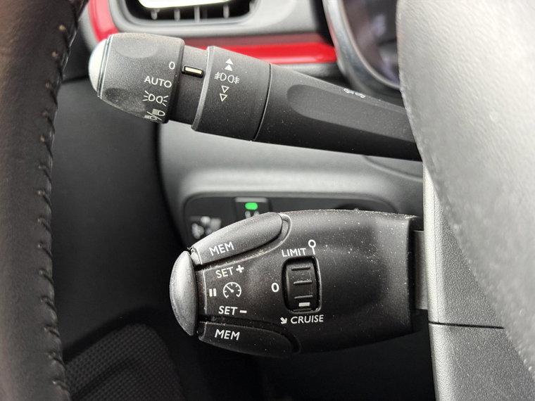 Vehicle Image 26