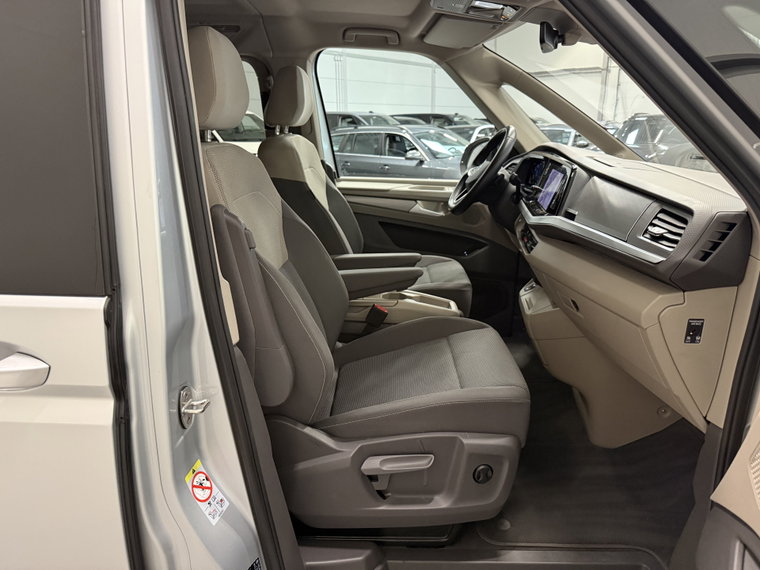 Vehicle Image 37