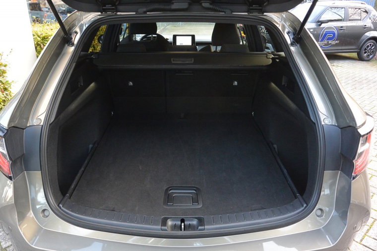 Vehicle Image 14