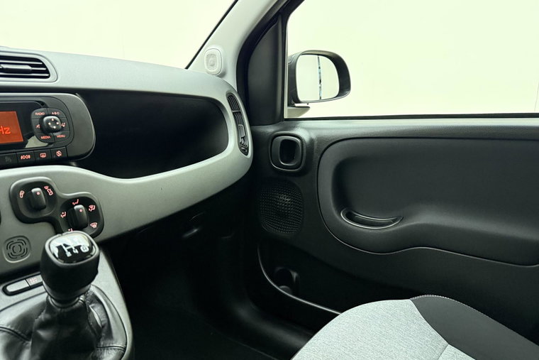 Vehicle Image 23