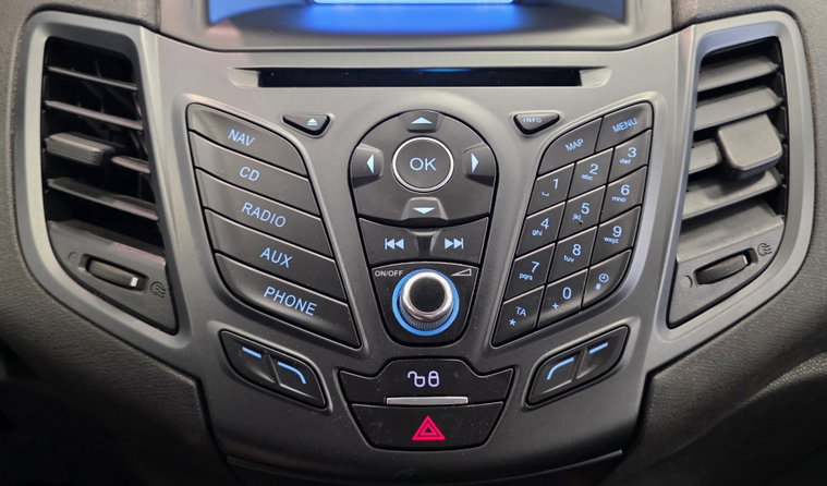 Vehicle Image 19