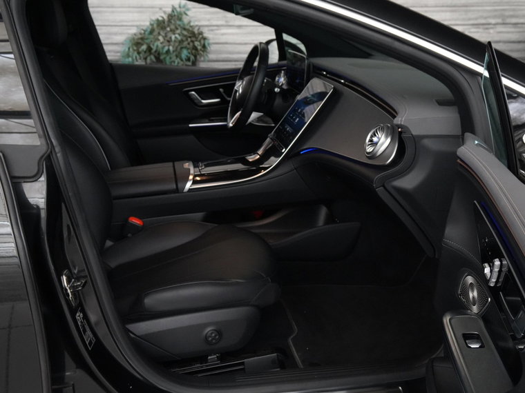 Vehicle Image 45
