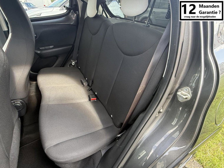 Vehicle Image 27