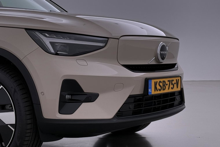 Vehicle Image 51