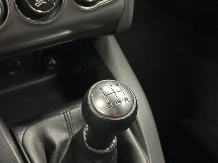 Vehicle Image 31