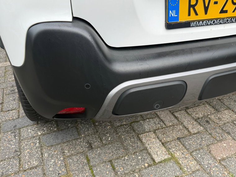 Vehicle Image 52
