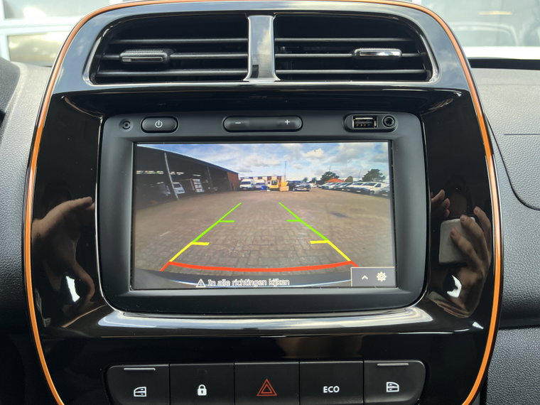 Vehicle Image 38