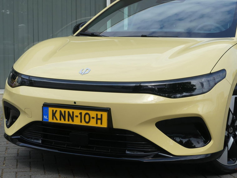 Vehicle Image 28