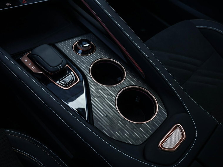 Vehicle Image 23