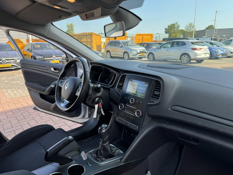 Vehicle Image 30