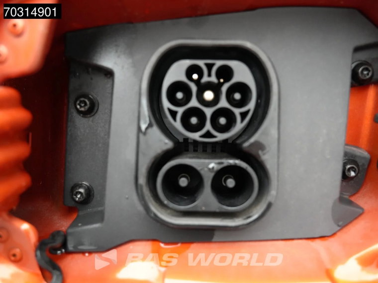 Vehicle Image 37