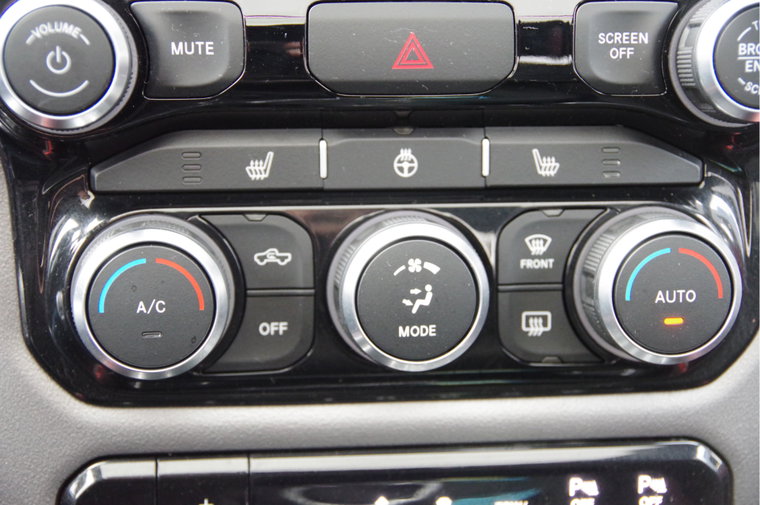 Vehicle Image 23