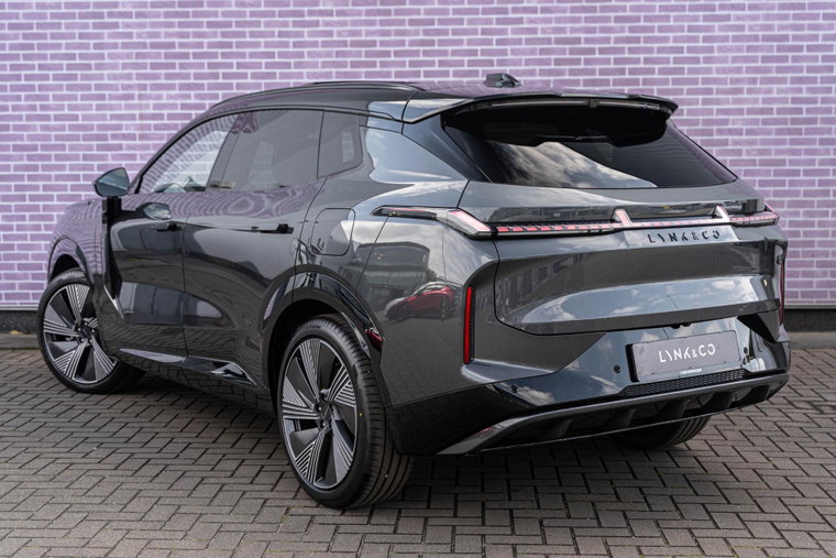 Vehicle Image 43