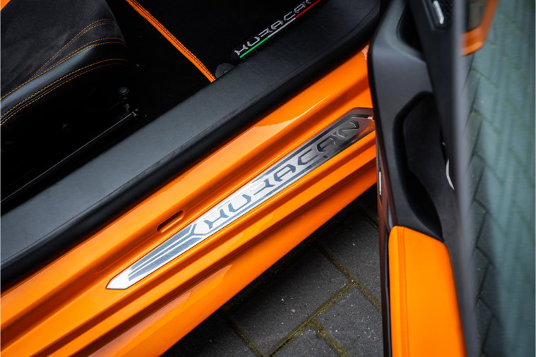 Vehicle Image 32