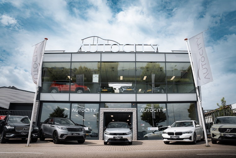 Vehicle Image 29