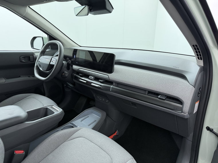 Vehicle Image 40