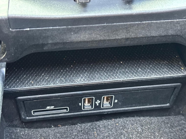 Vehicle Image 40