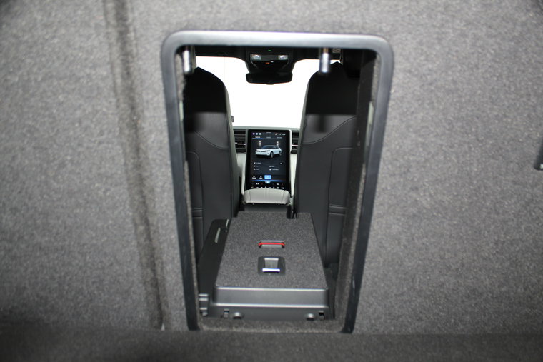 Vehicle Image 37