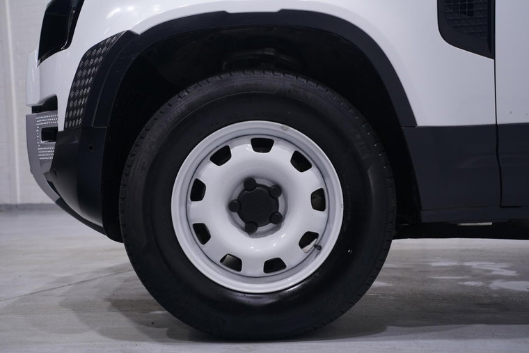 Vehicle Image 18
