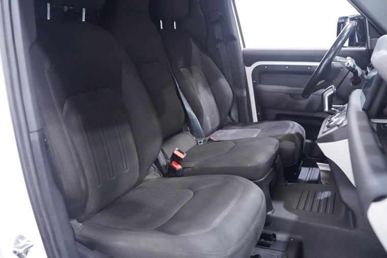 Vehicle Image 21