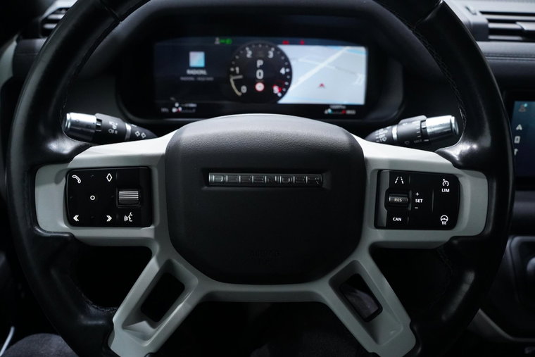 Vehicle Image 23