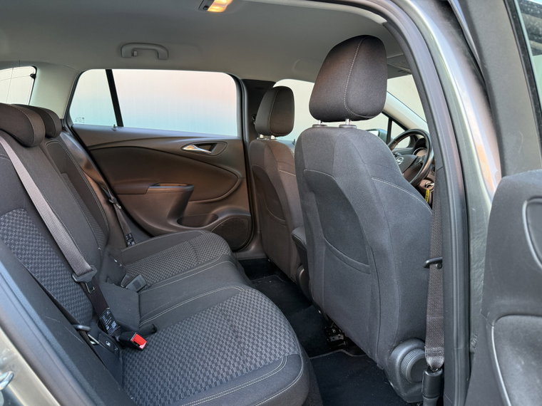Vehicle Image 39