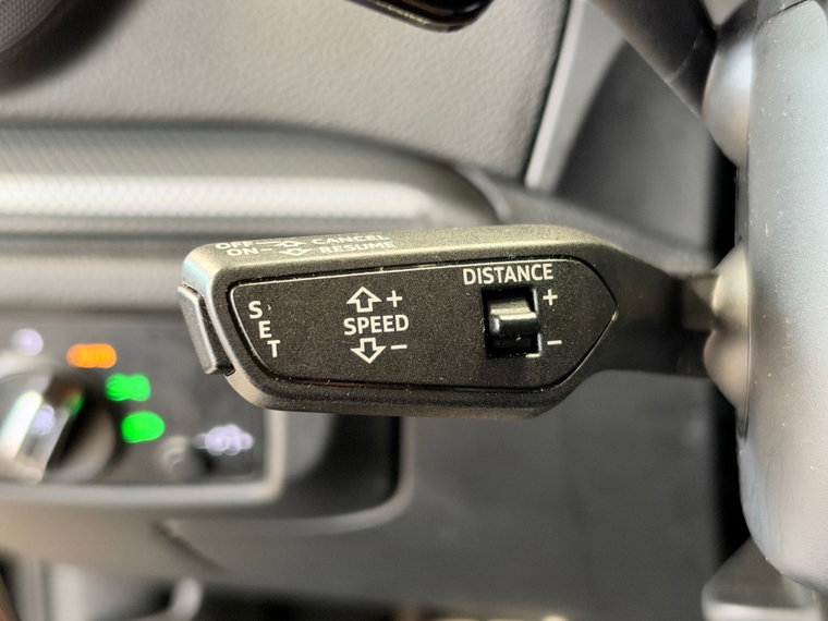 Vehicle Image 42