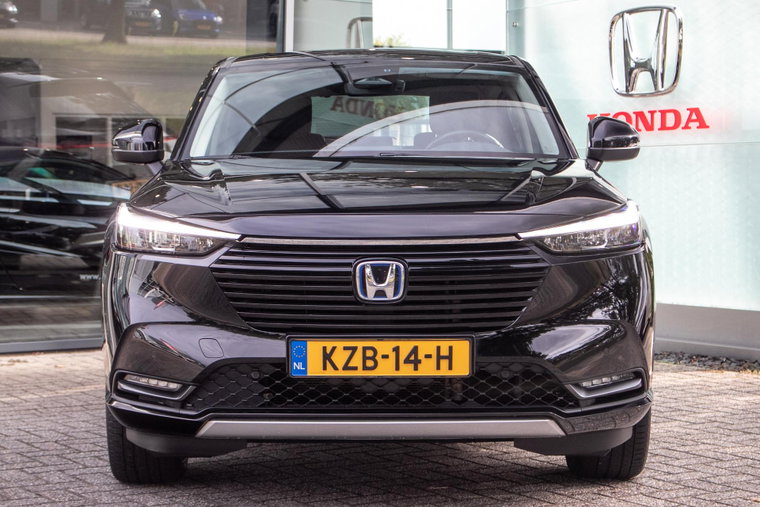 Vehicle Image 12
