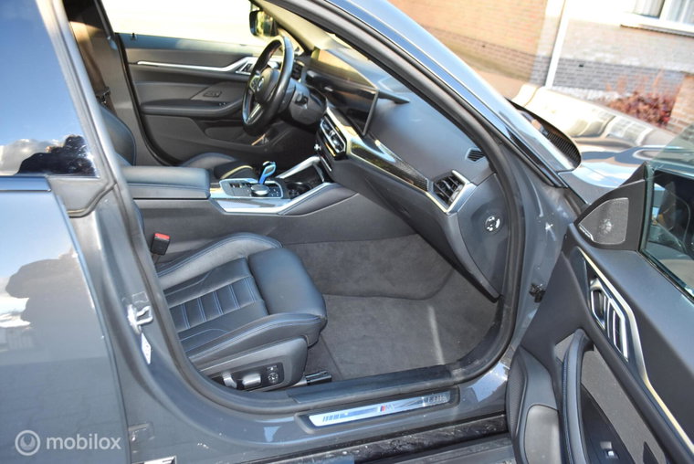 Vehicle Image 36