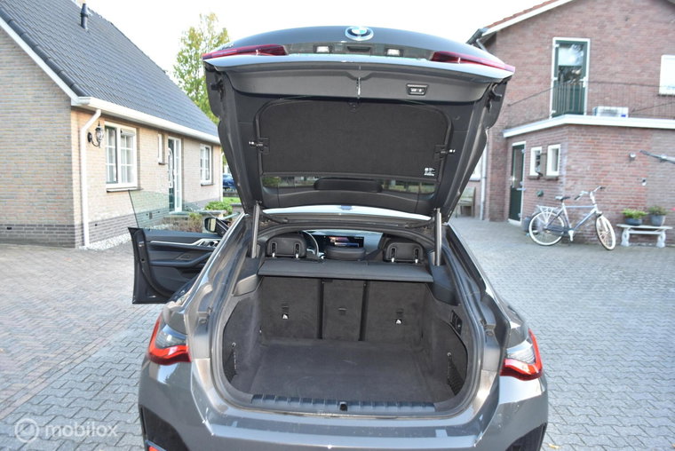 Vehicle Image 45