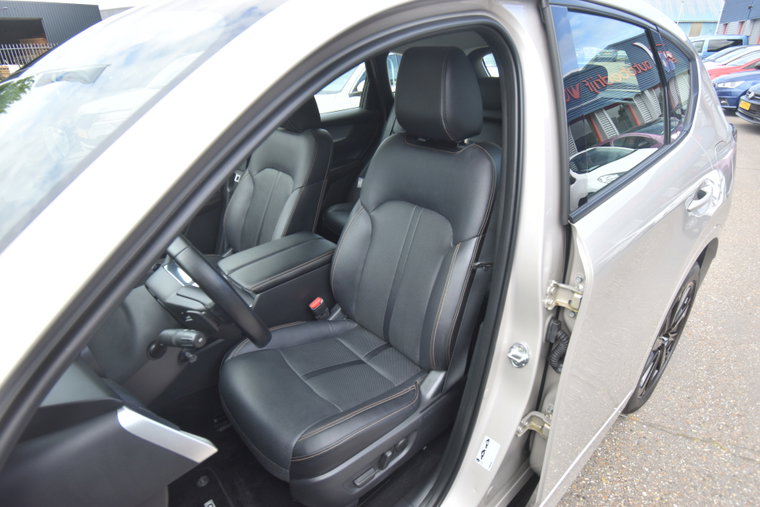 Vehicle Image 31