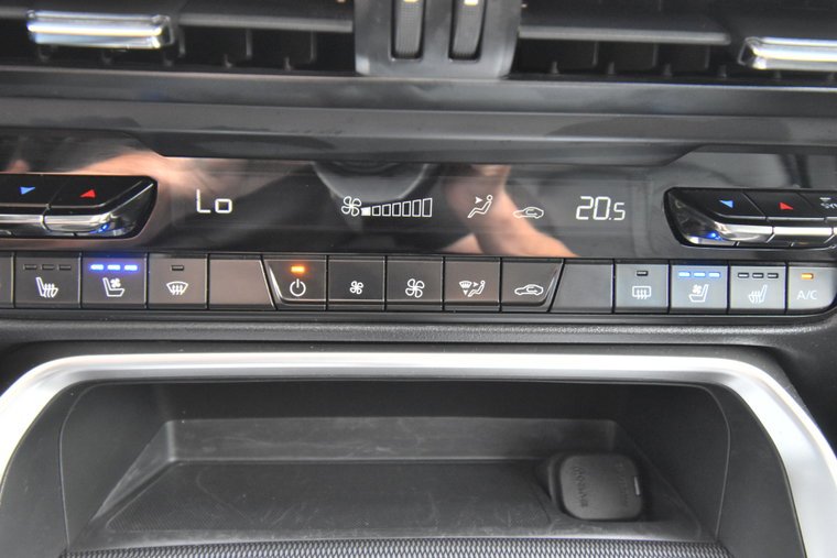 Vehicle Image 39