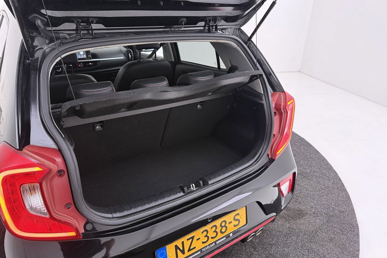 Vehicle Image 36
