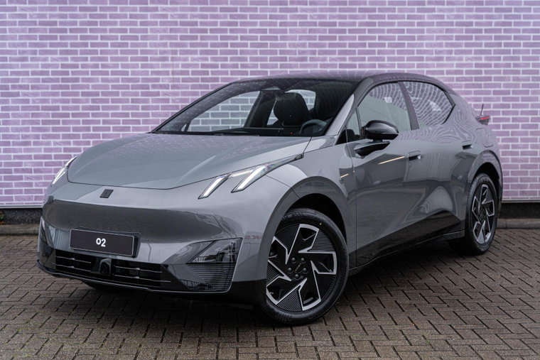 Lynk & Co 02