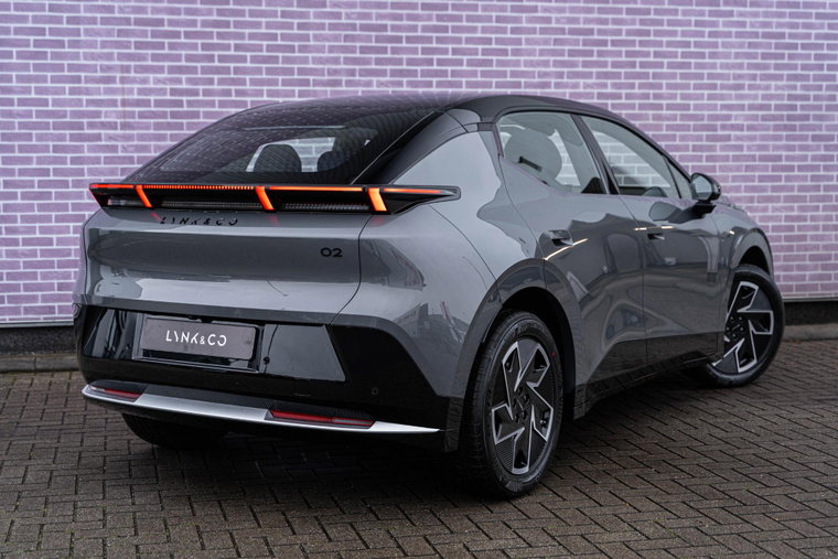 Vehicle Image 11