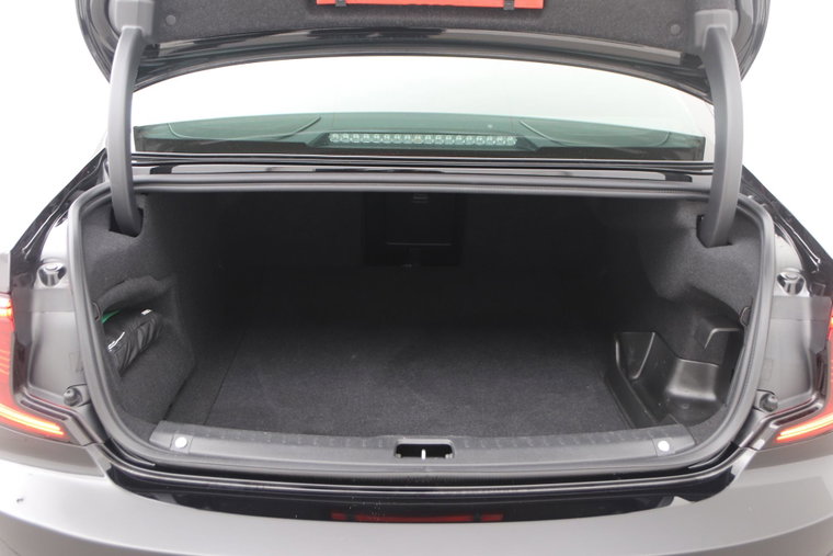 Vehicle Image 45
