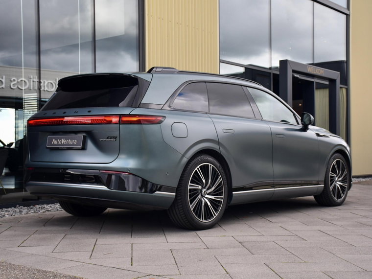 Vehicle Image 13
