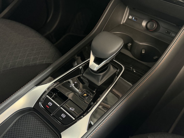 Vehicle Image 33