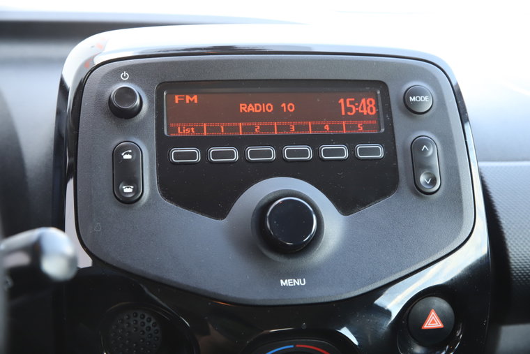 Vehicle Image 11