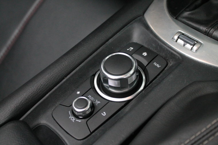 Vehicle Image 22