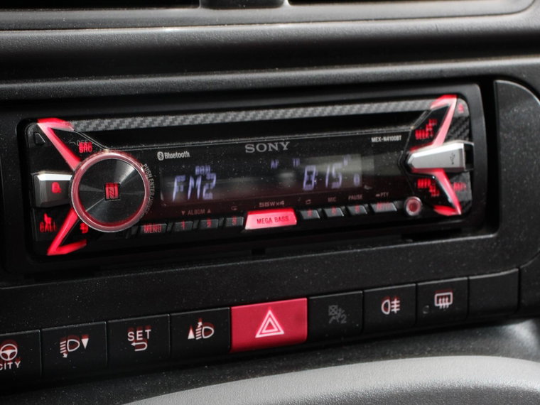 Vehicle Image 13