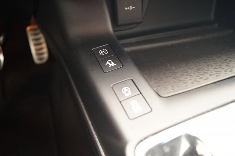 Vehicle Image 35