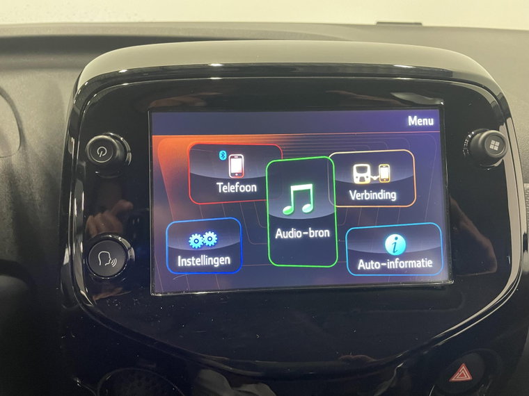 Vehicle Image 18