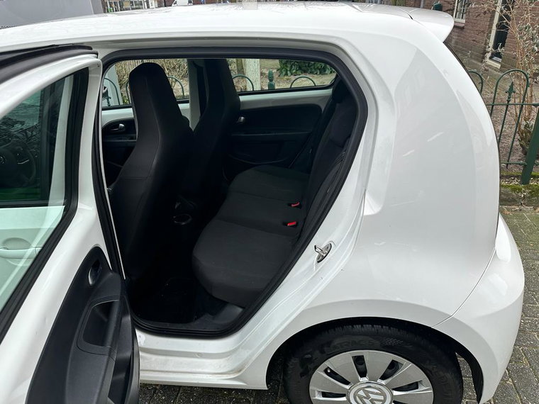 Vehicle Image 23