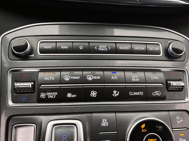 Vehicle Image 37