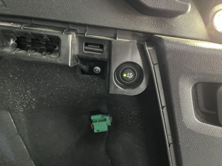 Vehicle Image 29